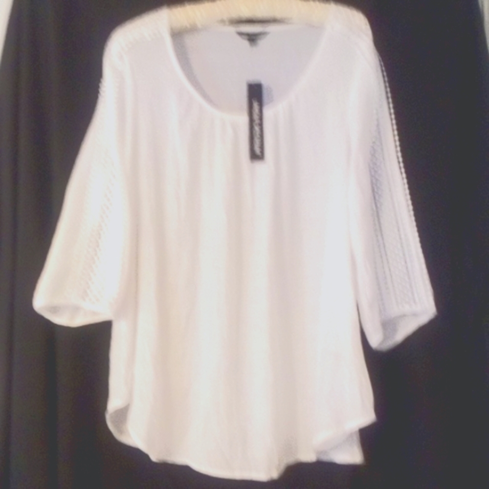 Unique Spectrum White Top- Lace detail - 1X - NWT! - Picture 5 of 6